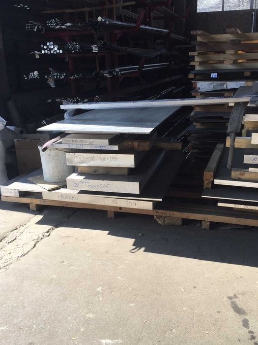 алюминиевый листы  1х2  1,25х2,5  1,5х3   є гладкий кусочки від4-17мм