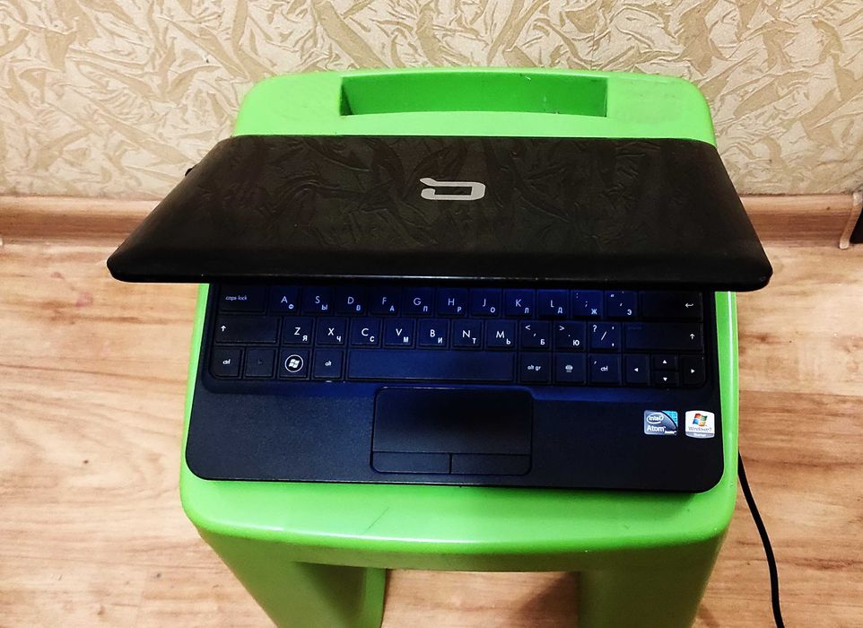 Компактный нетбук