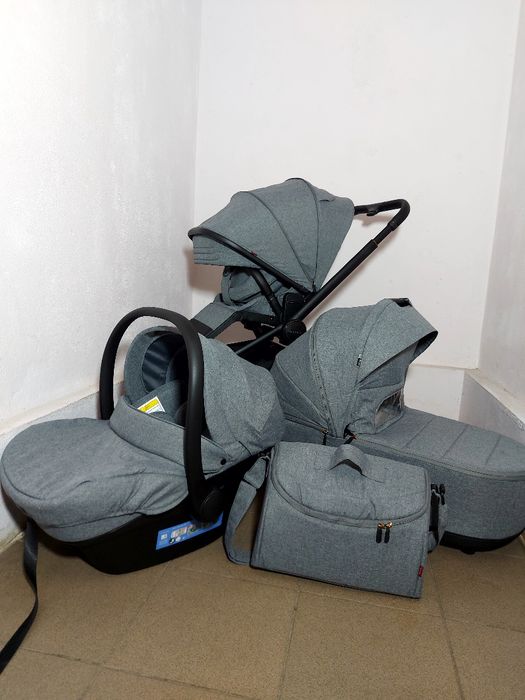 Коляска модель 2025 року  CARRELLO epica  3/1 також 2/1