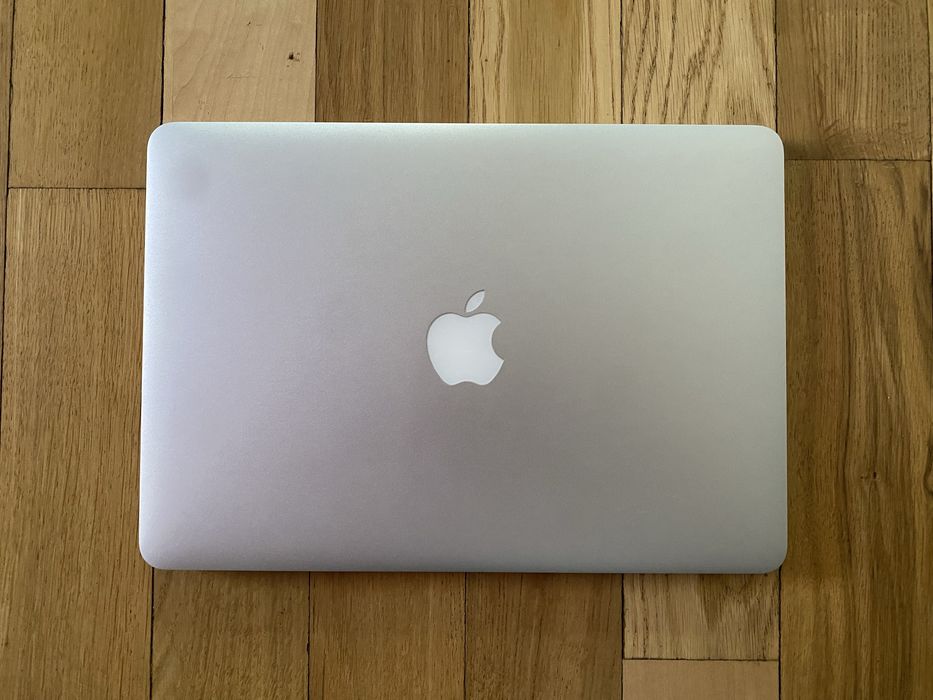 Продам Macbook Pro 2,6Hz, 2ядра, i5, 8, 1600