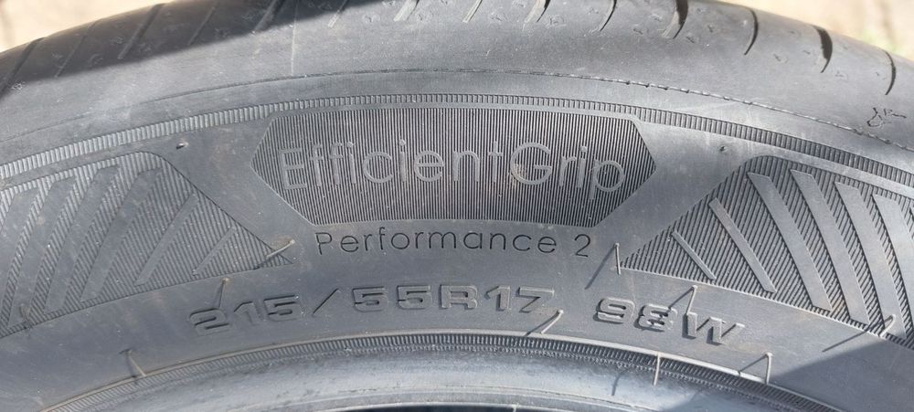 Продам шины 215/55/R17 98W GOODYEAR EfficientGrip Performance 2