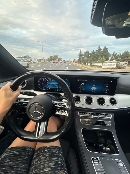 Mercedes-benz e300 4 matik , 2022