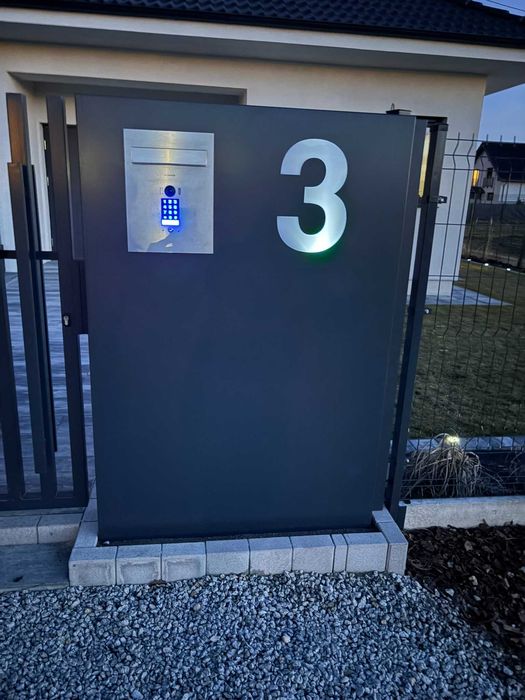 Słupek Ogrodzeniowy Premium - Mulimedialny - Multibox