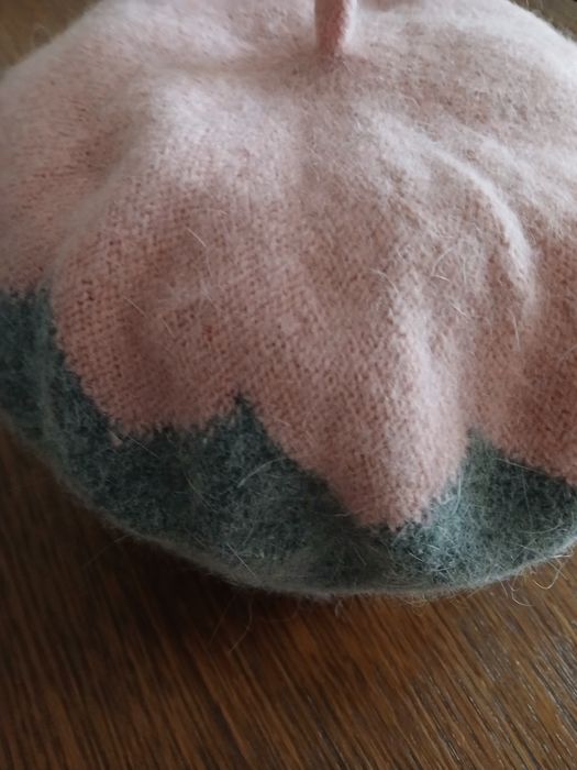 Beret różowo-szary z wełny