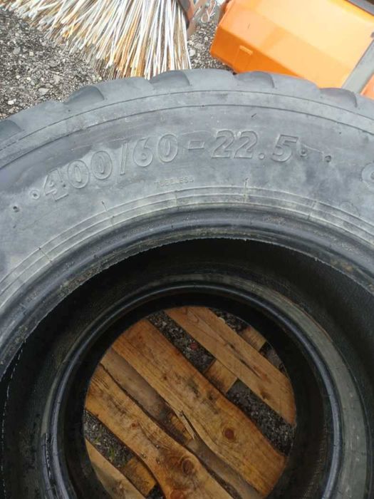 Opony przemysłowe BKT 400/60-22.5 FLOTATION 648,  80% bieżnika