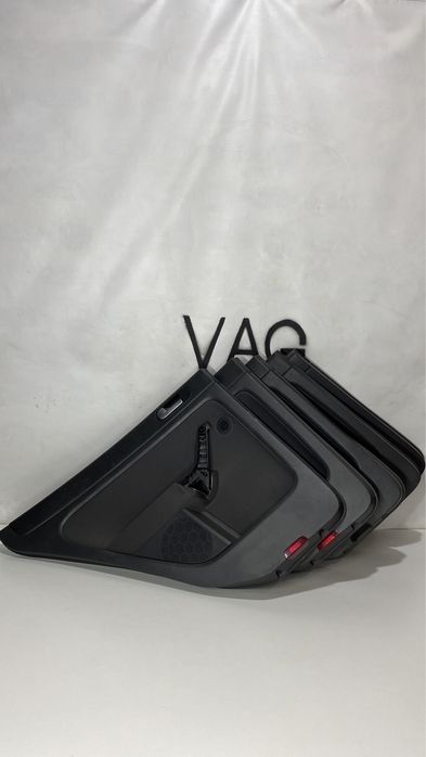 Дверна карта Фольцваген Гольф+. Дверні карти праві-ліві, передні-задні