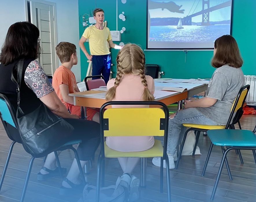 Вивчення англійської онлайн  для дорослих та дітей