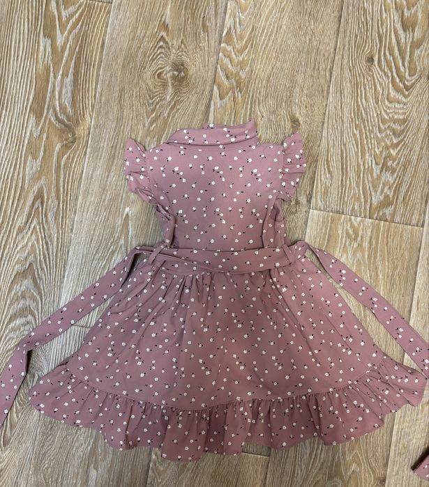 Сукня на дiвчинку