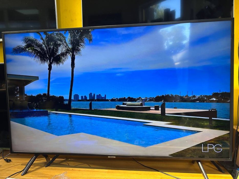 4K Телевізор 58” Samsung UE58NU7100UXUA Smart TV, WiFi