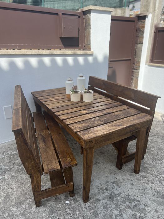 Mesa de madeira rustica