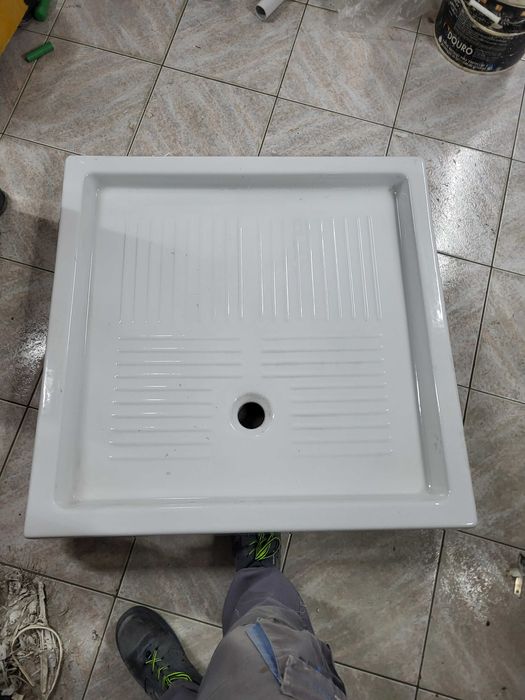 base de loiça 90x90 com 10cm de altura
