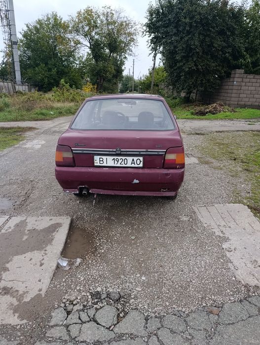 Продам Славуту 2004г