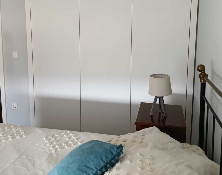 Quarto Estudante - Av. Marechal Gomes da Costa 329, São Mamede de Infesta, perto do Hospital de S. João