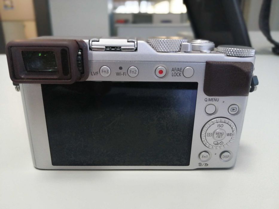 Máquina Fotográfica Panasonic LUMIX DMC-LX100