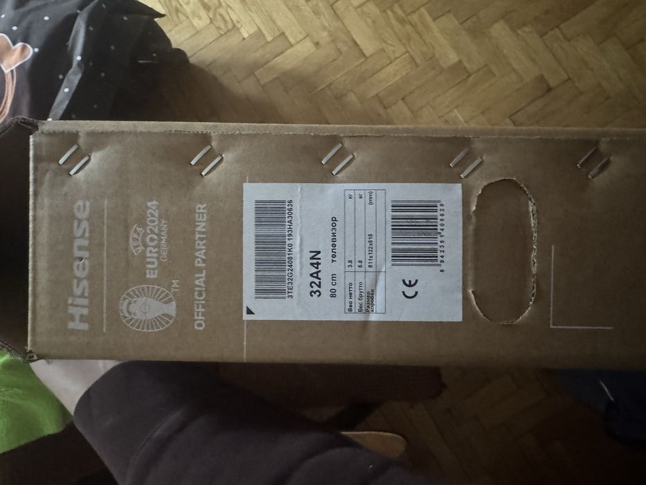 Продам телевізор Hisense 32 6500