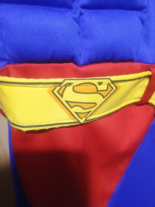 Strój Superman z mięśniami