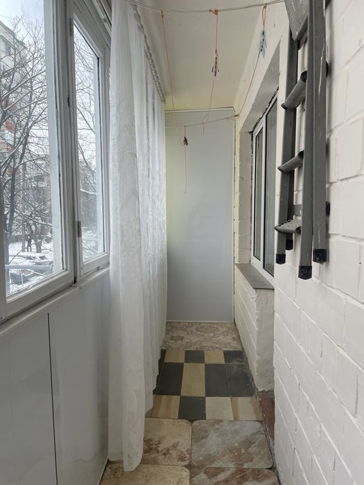 Здається в оренду 2кімнатна квартира на Героів Майдану