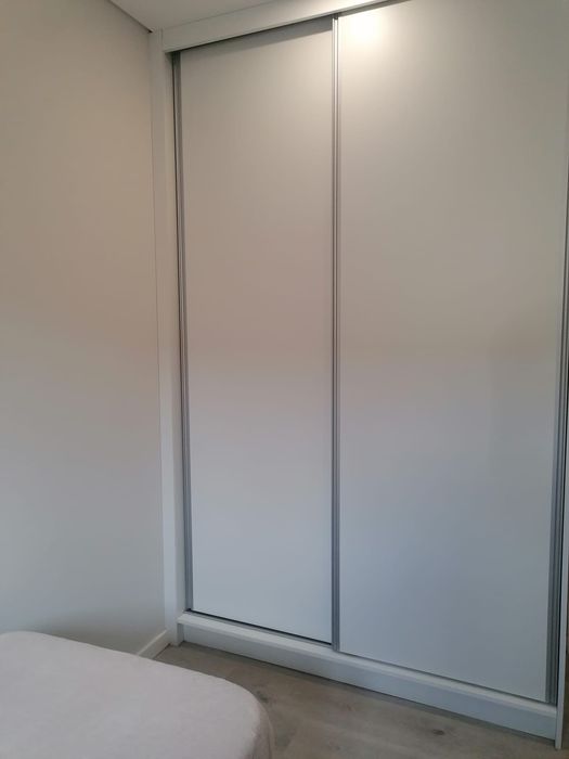 Aluga-se andar moradia T2