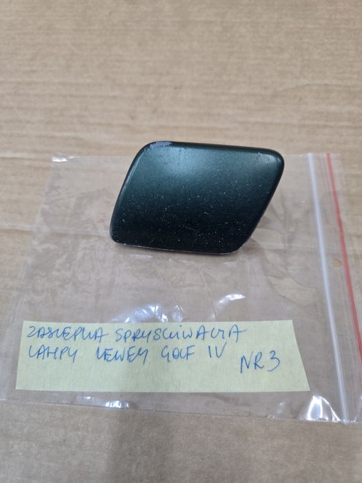 Zaślepka spryskiwacza lampy lewej Volkswagen Golf IV NR 3