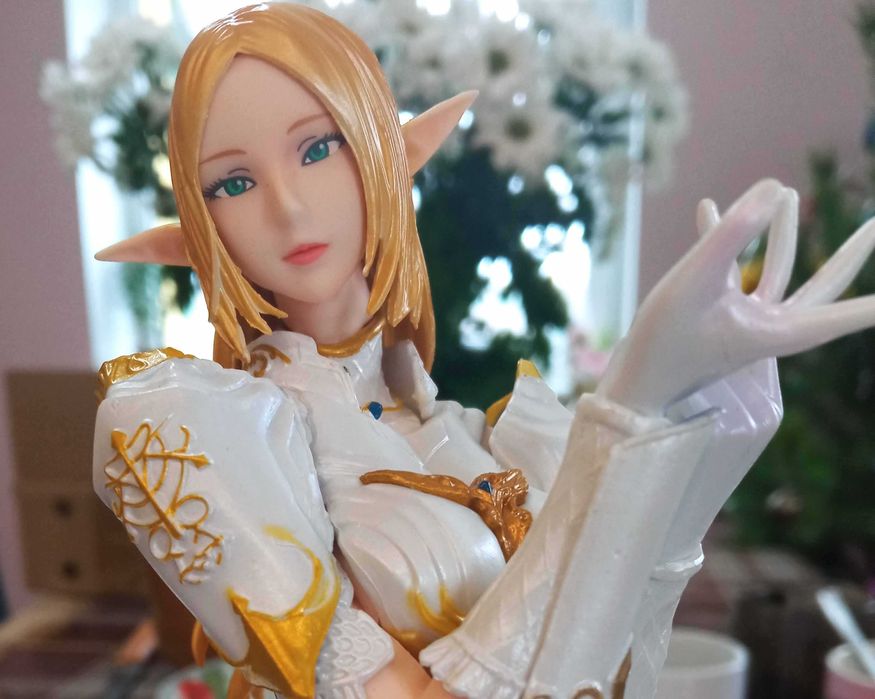 Аниме фигурка. Эльфийка из Line age II