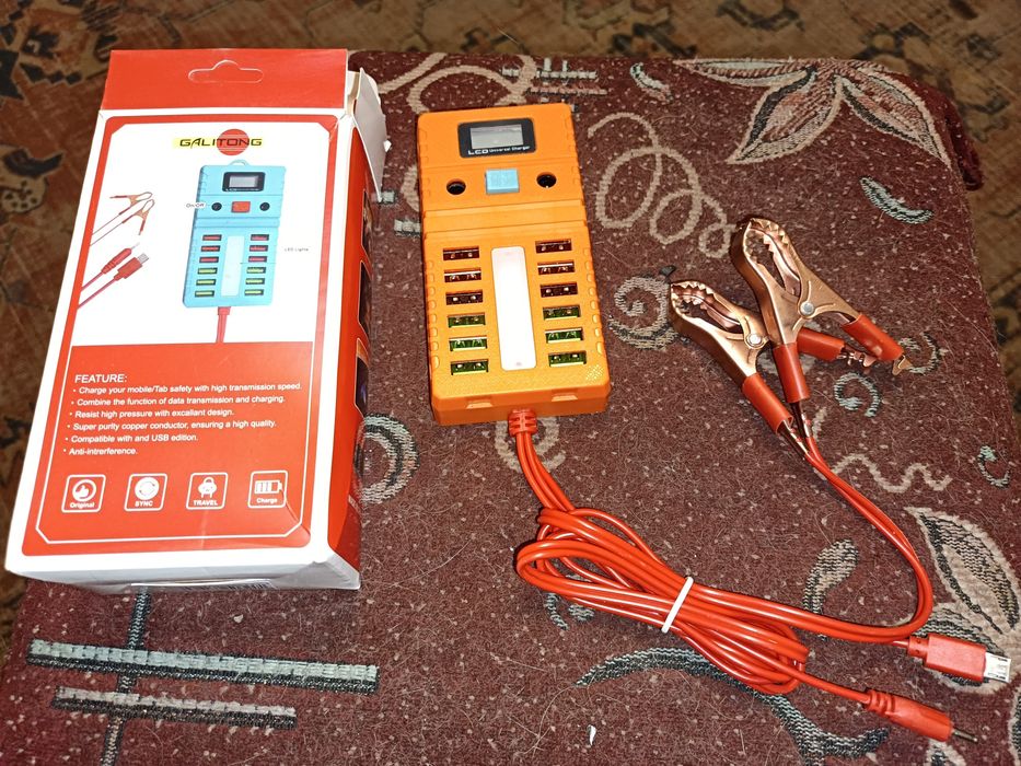 Зарядний багатофункціональний пристрій 18в1 м.JLTС060