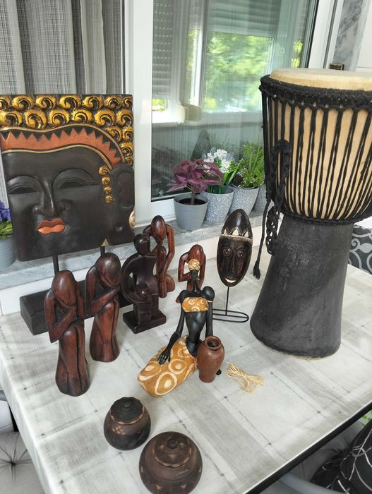 Várias peças africanas