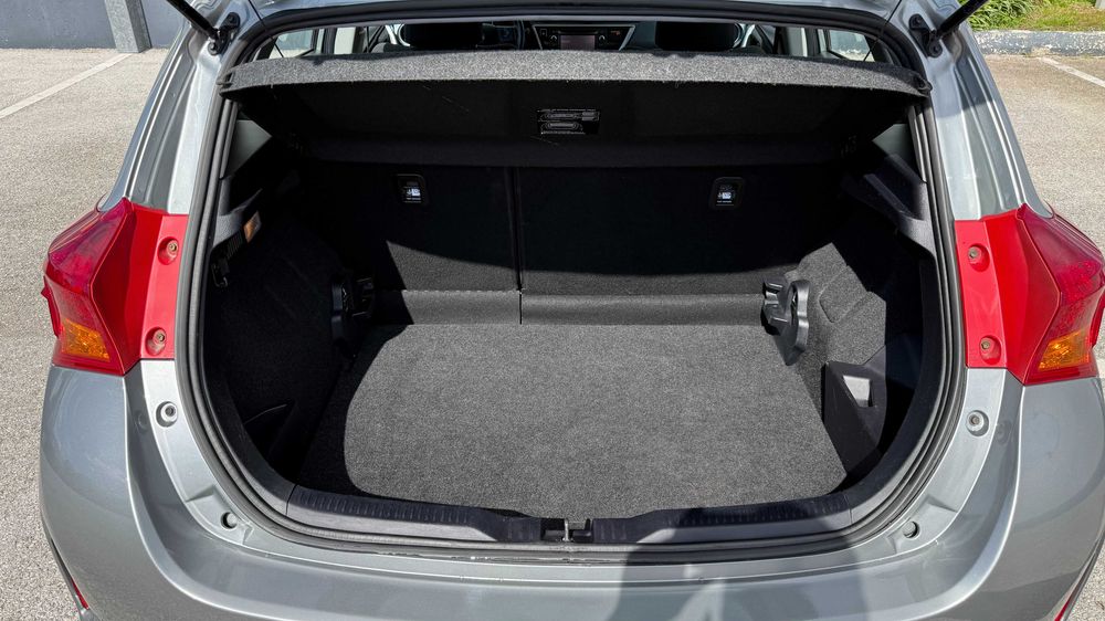 Toyota Auris hybrid 1.8