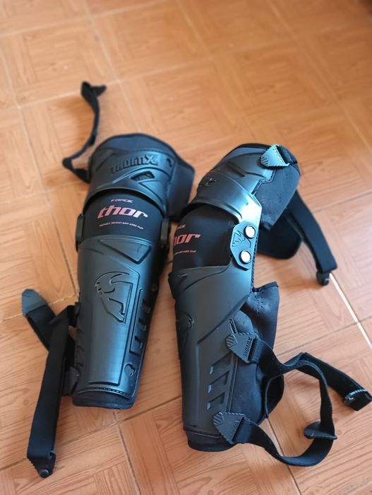 Joelheiras motocross Thor