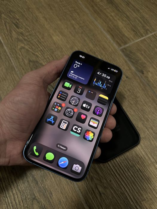Продам срочно iPhone 13/128 стан ідеальний