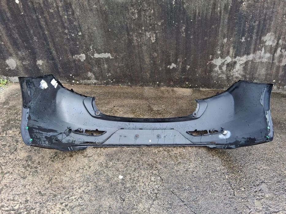 Para-choques  Volvo V40 ano 2013 (original)