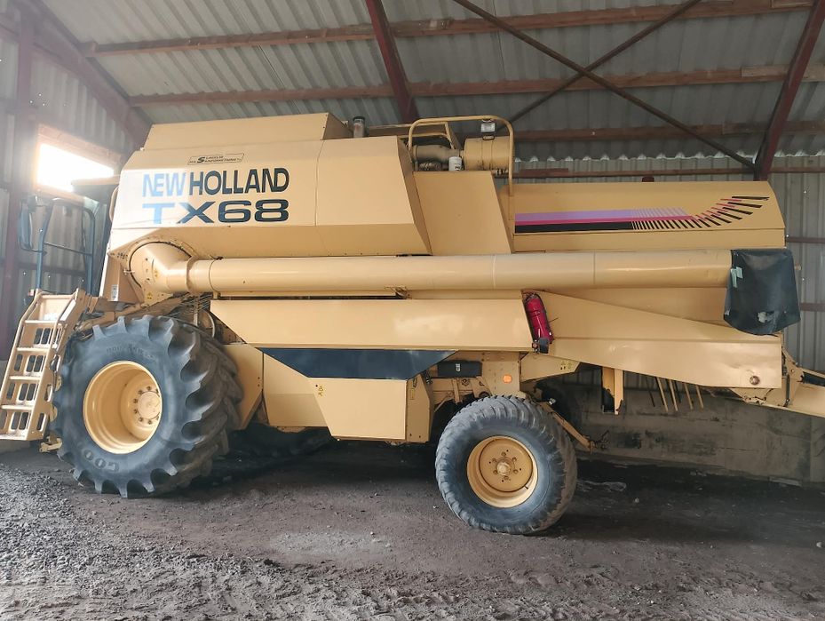 Kombajn New Holland Tx 68