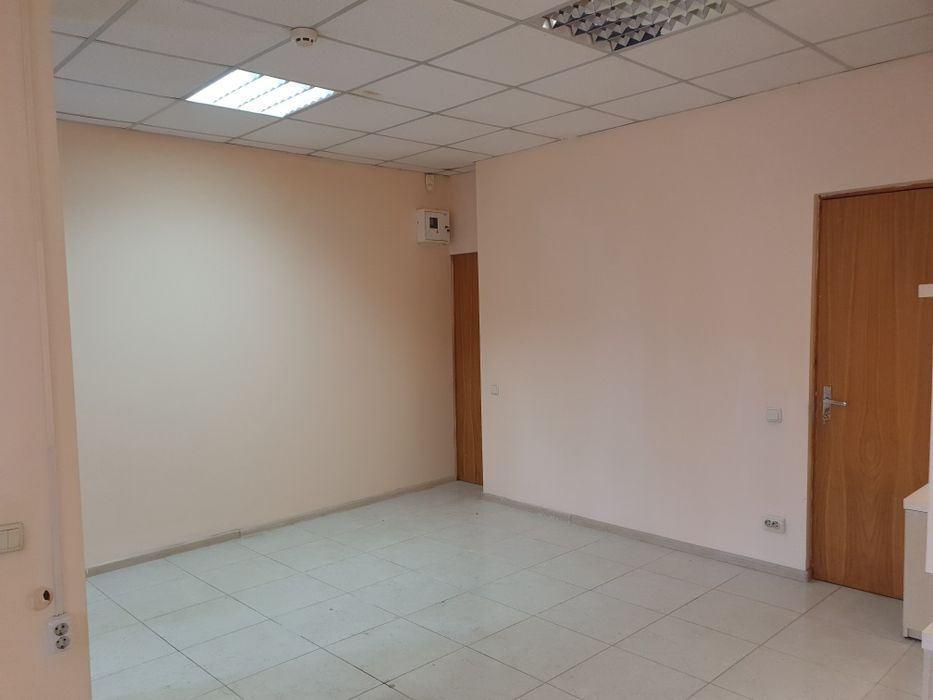 Оренда приміщення власник Злуки 35