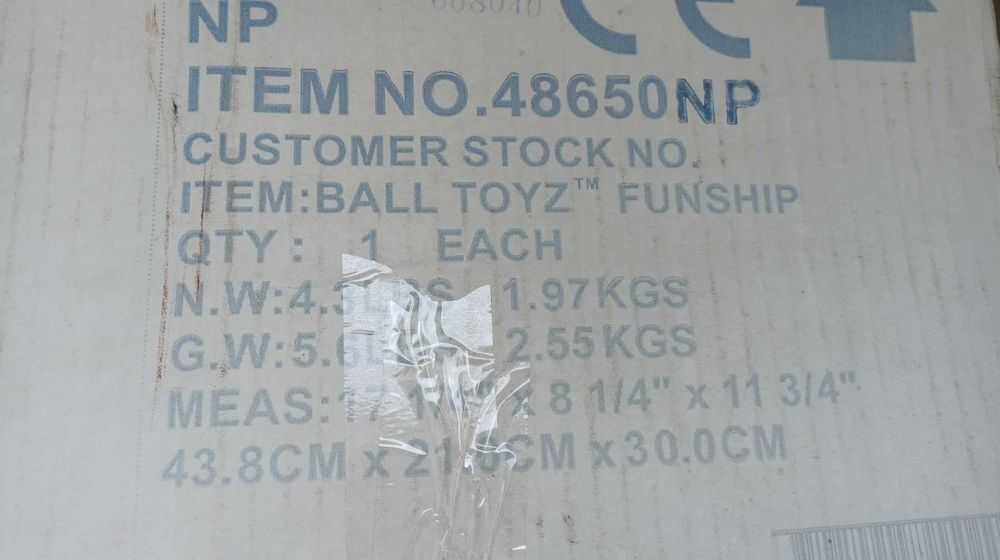 Лодка детская надувная с разноцветными шарами Ball toyz