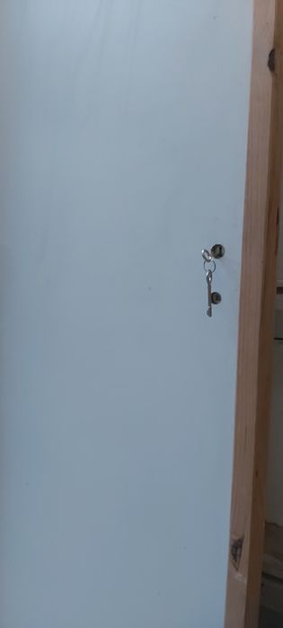 2 PORTAS INTERIORES  pré-pintadas – NOVAS (nunca instaladas)