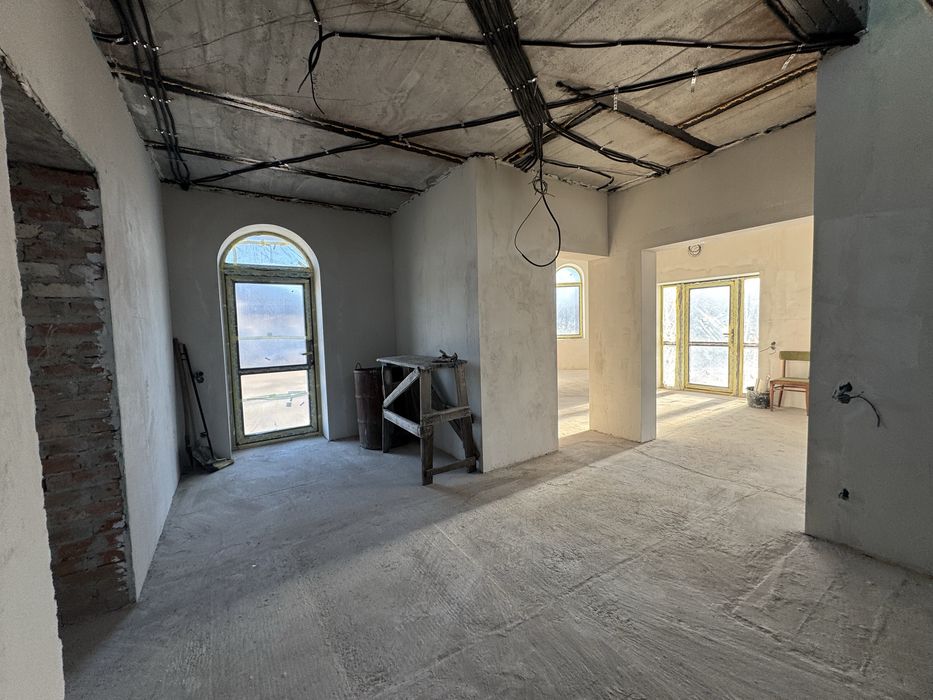 Лесопаркова р-н Лелеківка. Елітні забудови. Площа 220 кв. М 10 сот.