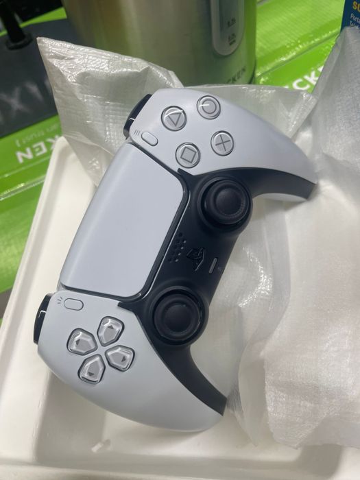 Comando PlayStation dualsense branco- botoes nao funcionam