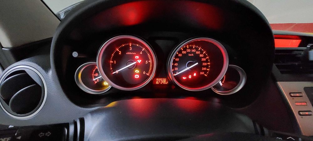 MAZDA 6 SW MZR-CD 2.0 EXCLUSIVE PLUS - Em muito bom estado