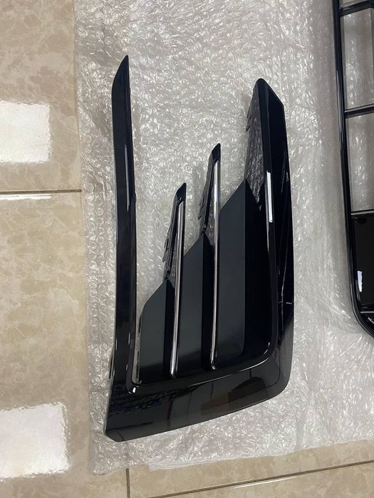 Решітка в бампер радіатора VW Passat B8 NMS USA R-line