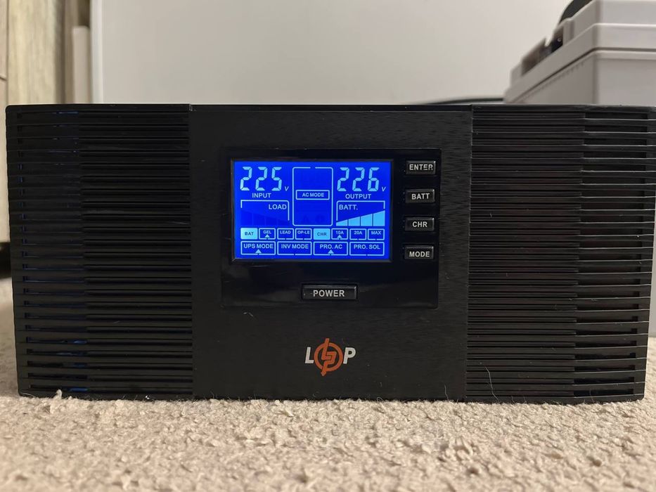 ДБЖ (UPS) LogicPower LPM-PSW-1500VA ( 1050 Вт)