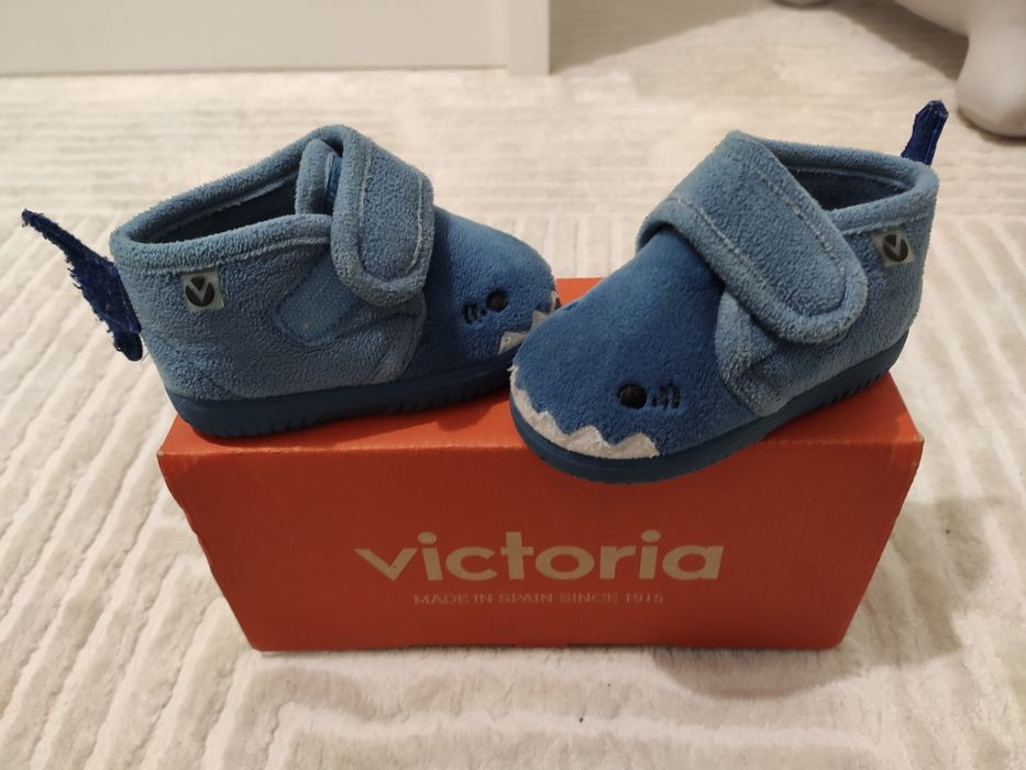 Pantufas Victoria - Tubarão l