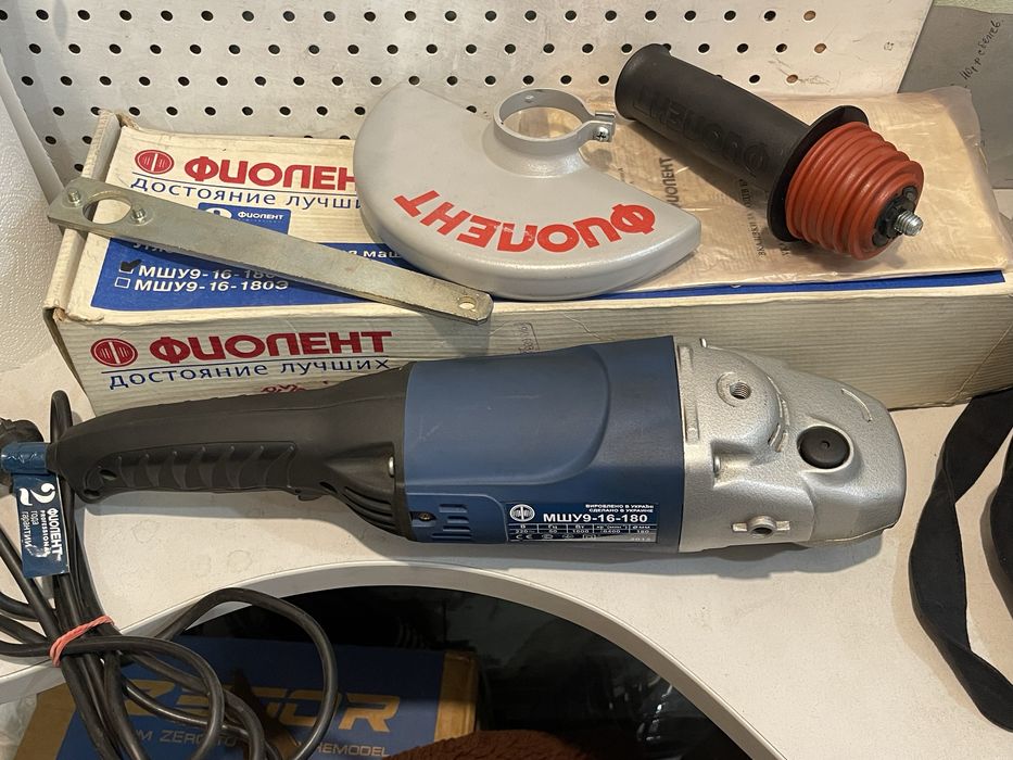 Болгарка Фіолент МШУ9-16-180