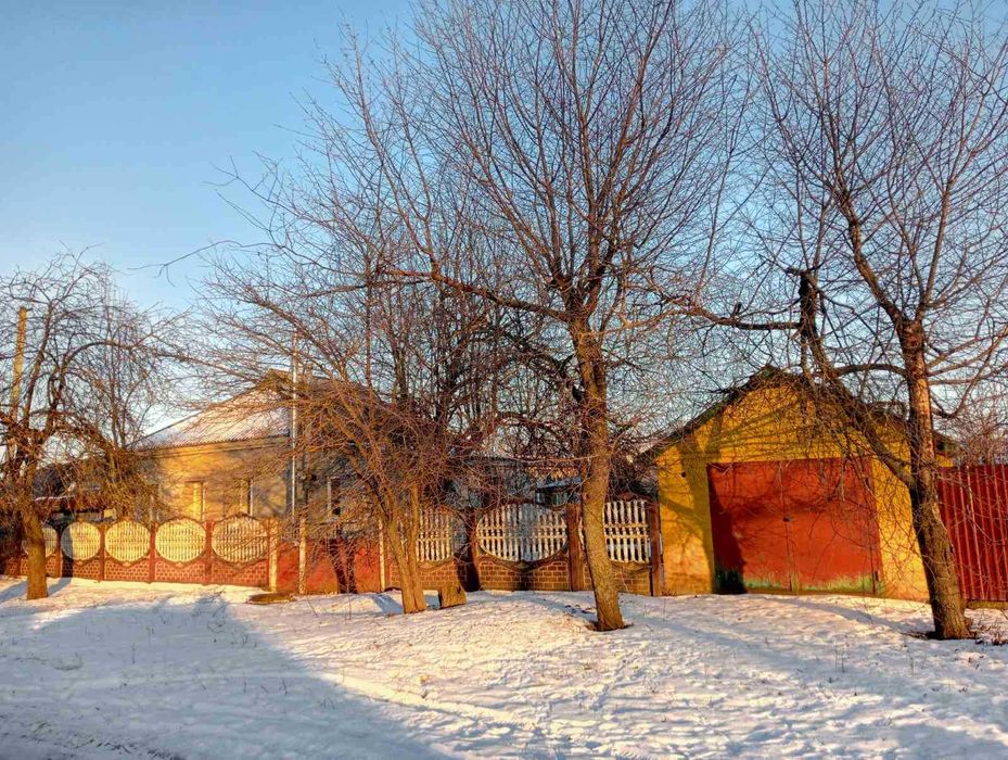 Продаж добротного будинку у центрі м. Гребінка. Державні програми.