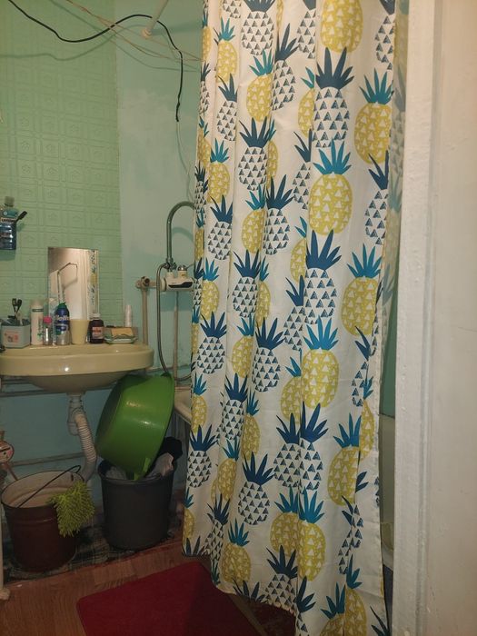 Кімната у 2 х кімн.кв. 18 м.кв . 3/5 цегл. 5000 у.о торг