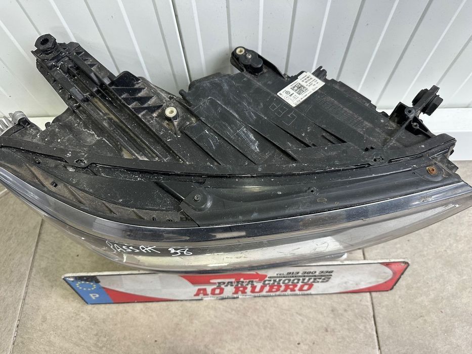 Farol drt vw Passat b8