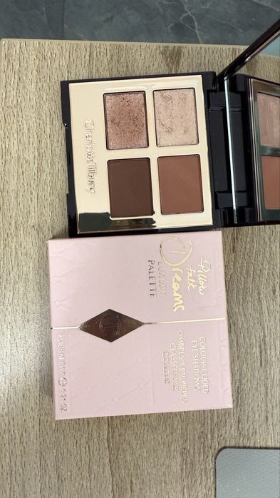 Paleta Charlotte Tilbury pilow talk dreams