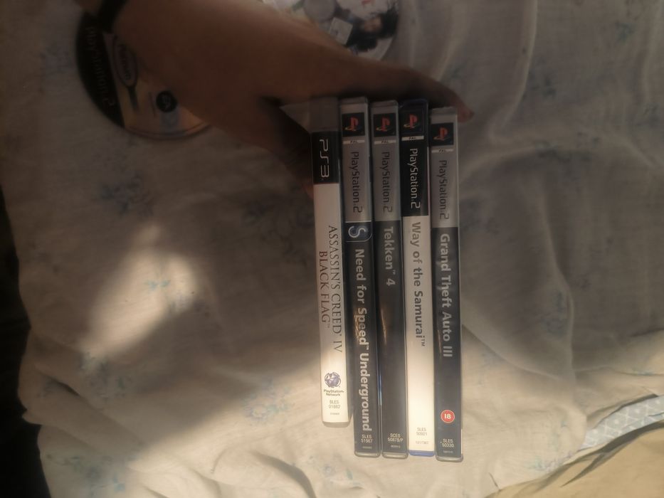 Jogos PS2/3 mínimo 30/40 negociáveis