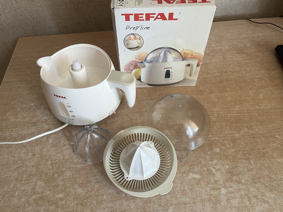 Соковыжималка для цитрусових