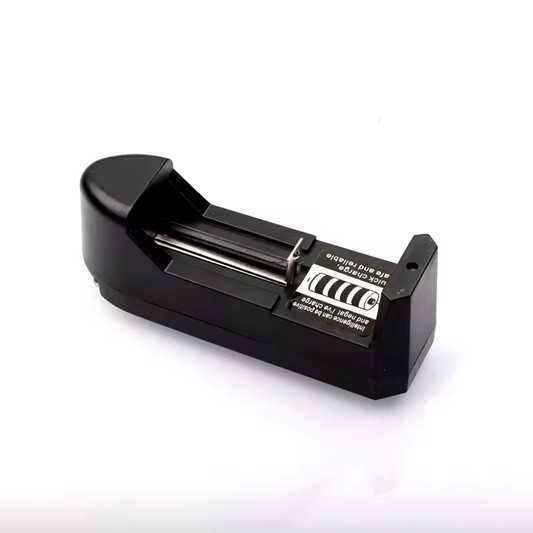 Зарядное устройство универсальное BLC-001A 1AA/1AAA/18650 3.7 V/450mAh