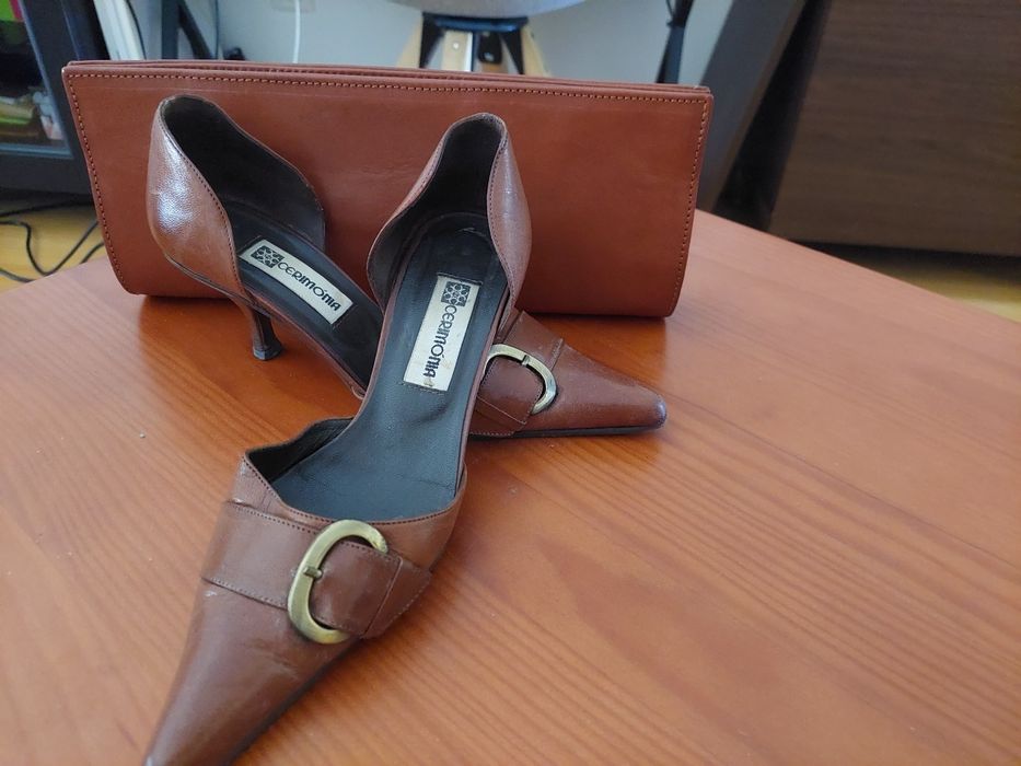 Conjunto sapatos e mala
