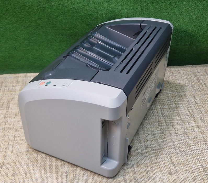Drukarka laserowa HP 1010 - nowy toner i kable